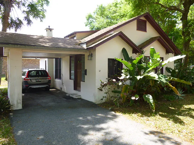 27 Arroyo Pkwy — Photo 3
