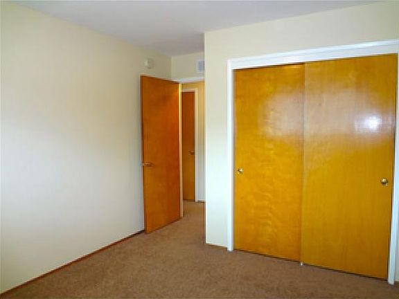 4th image of 862 Gallatin Dr APT 3