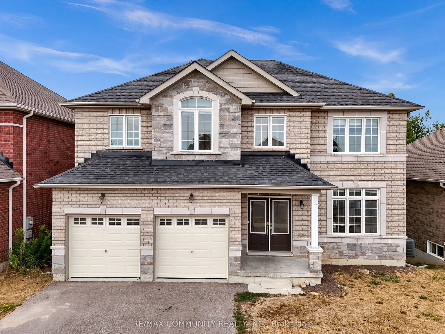 4 bed, $3,200 — Photo 1
