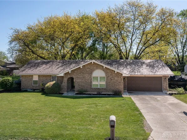 6805 Roberta Dr, Tipp City, OH 45371