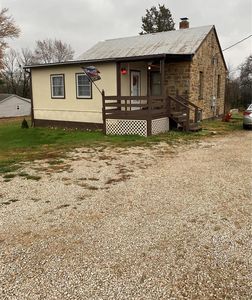 1054 Chestnut St, Bourbon, MO, 65441