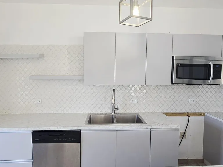 Carr #2 Urb. Villa Avelina — Photo 12