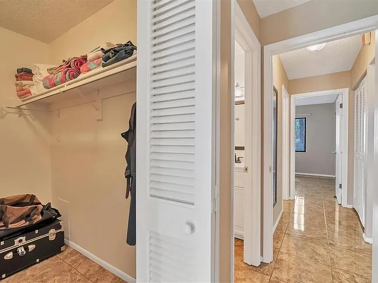 1624 Stickney Point Rd #108 — Photo 13