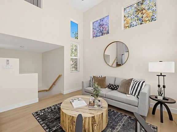 3rd image of 2725 Villas Way