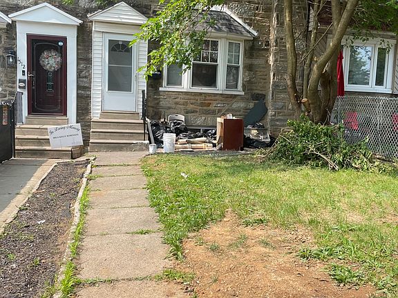 2nd image of 1510 Devereaux Ave