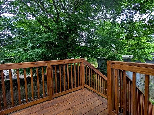 4 bed, 1125 sqft, $2,200 — Photo 2