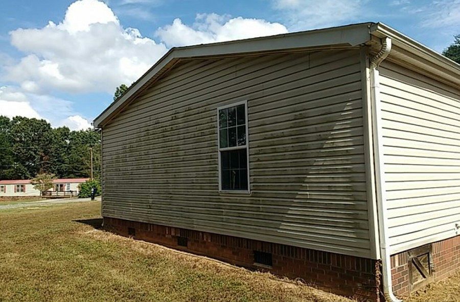 2nd image of 134 Oak Cir