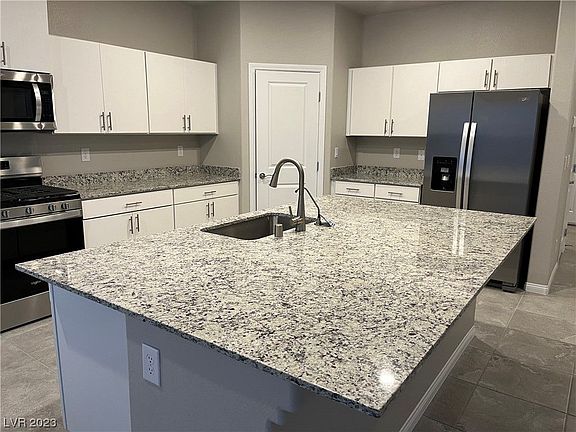 4th image of 8928 Sea Cove St