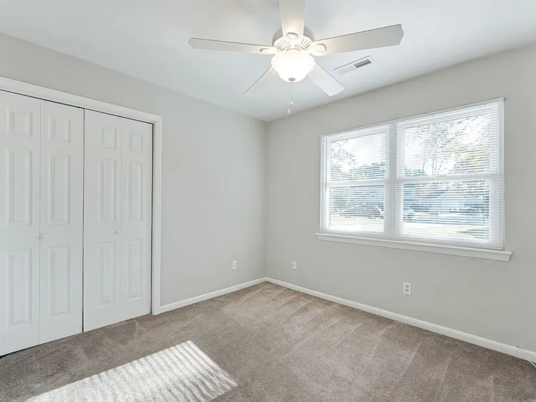 517 Norman Ln — Photo 27