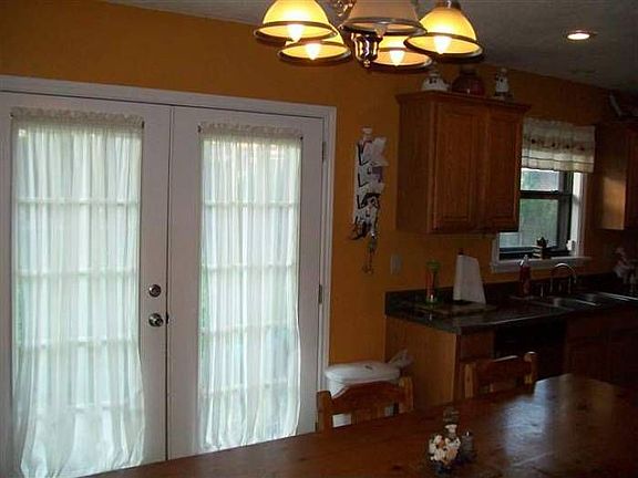 3rd image of 5260 Swallow Dr