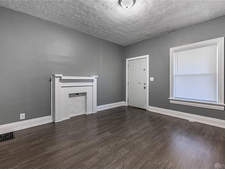 3707 E 3rd St #3705 — Photo 4