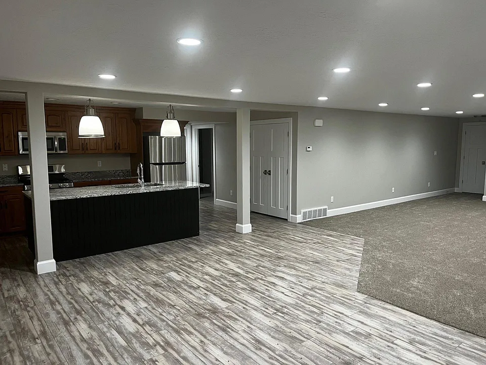 1361 N 200 W