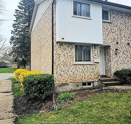 2nd image of 5815 Swayze Dr #1