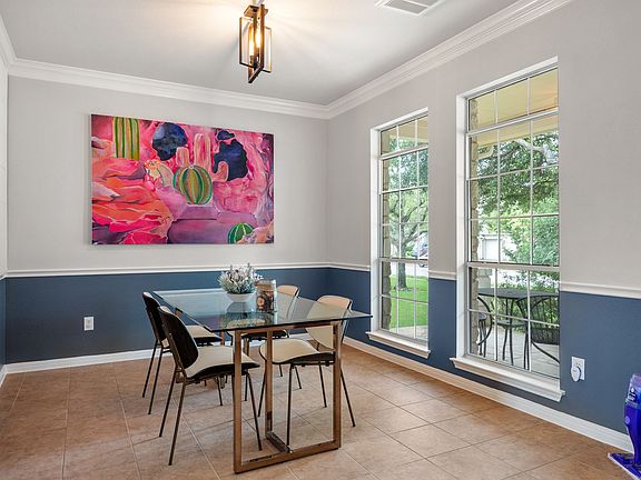 3rd image of 4131 Massey Way