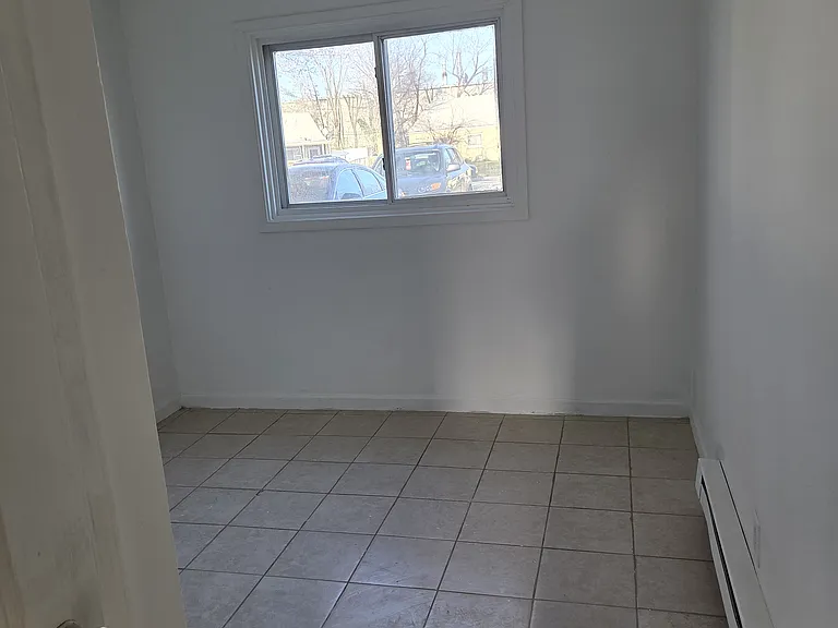 342 Sheridan Dr — Photo 7