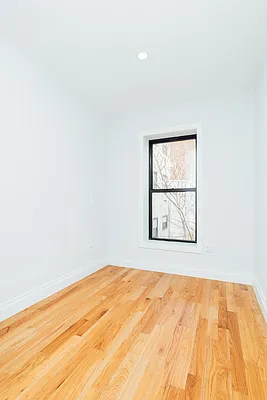 Rented by Nooklyn NYC LLC | media 30