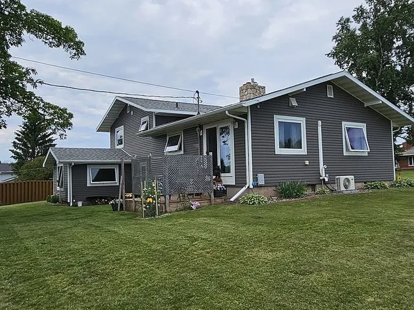 905 E Gold St, Bessemer, MI 49911
