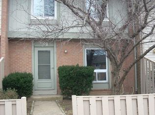 631 Clearwater Ct, Herndon, VA 20170
