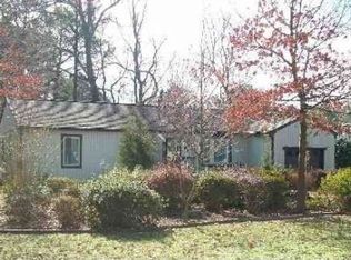 101 Barcroft Dr, Yorktown, VA 23692