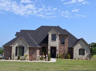 905 Summit Ridge Dr, McAlester, OK 74501