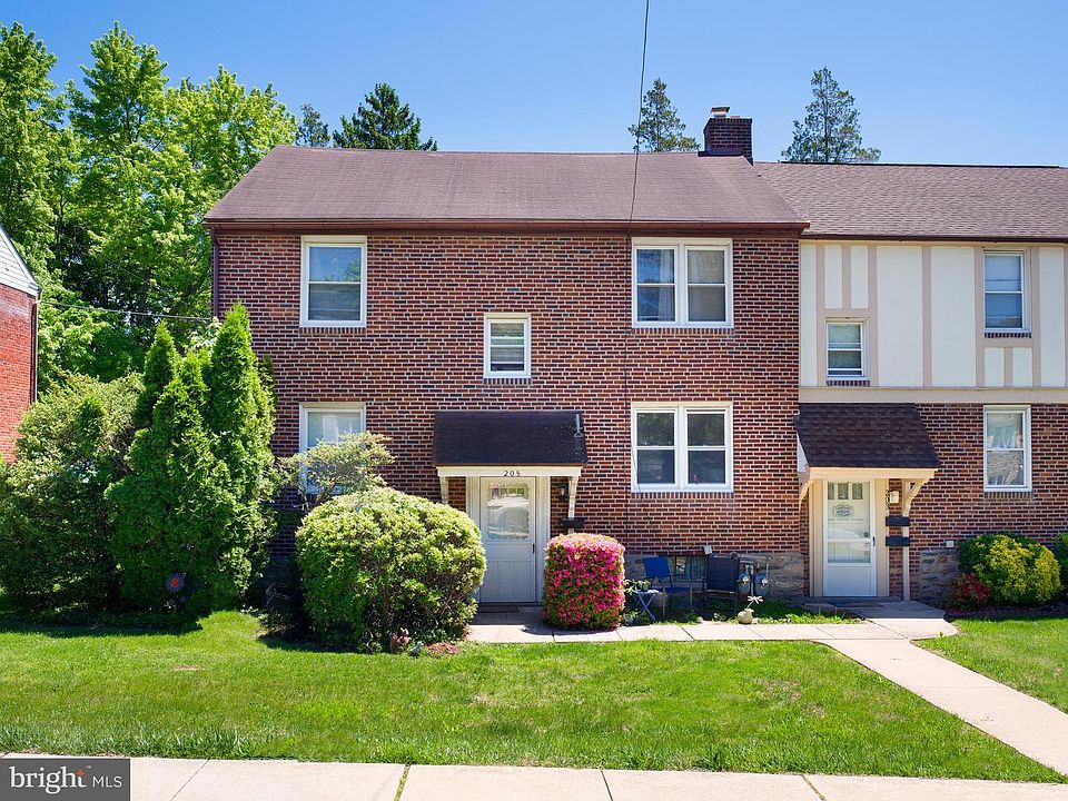 1st image of 205 Hiawatha Ln