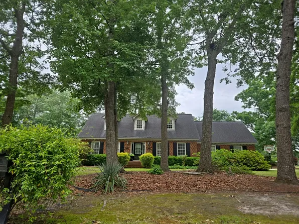 1300 Rondo Dr, Greenville, NC 27858