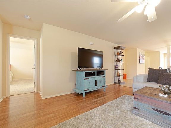 5th image of 4372 W Sweetgum Ln