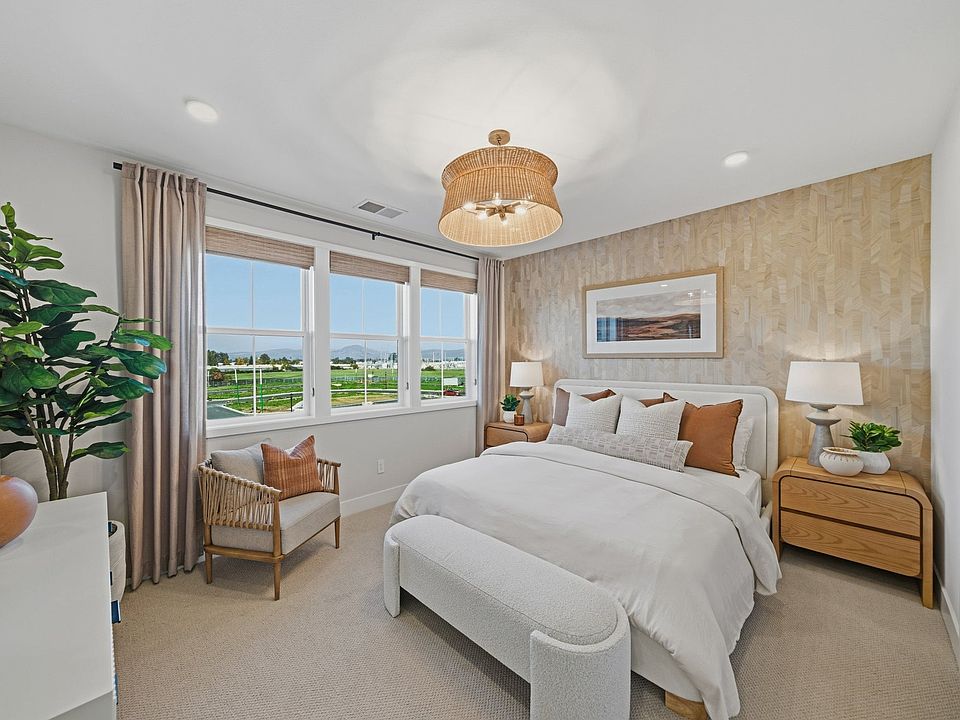 Alicante at Arroyo Crossings by Trumark Homes I Livermore, CA I Residence 2 Model I Primary Bedroom