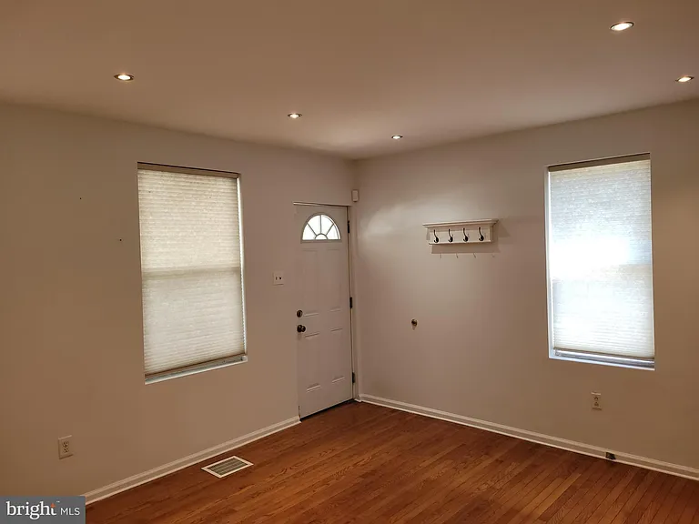 505 Apple St — Photo 3