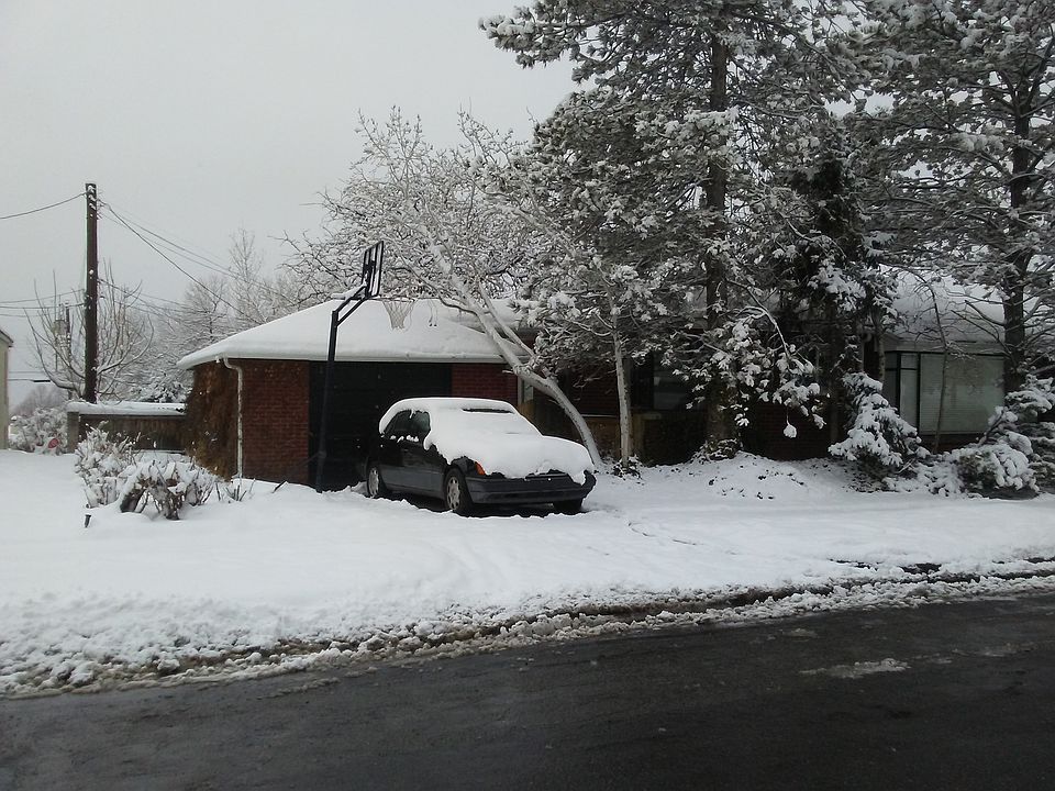 2nd image of 2002 S Laurelhurst Dr
