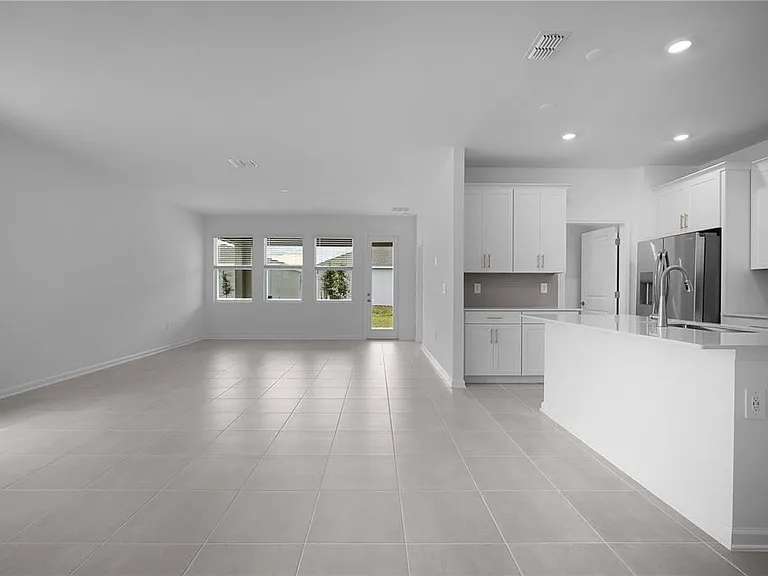 5529 Nina Way — Photo 22
