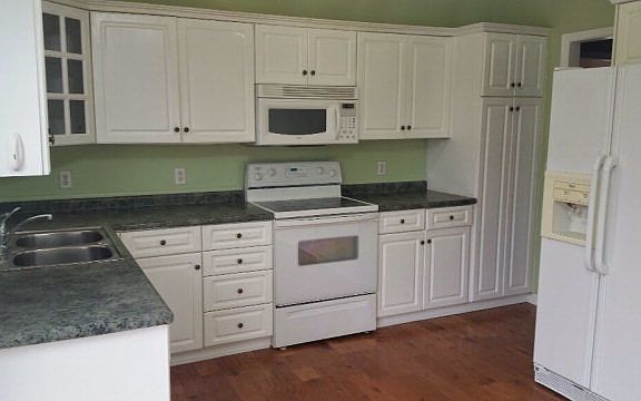 4th image of 444 Hillary Ct