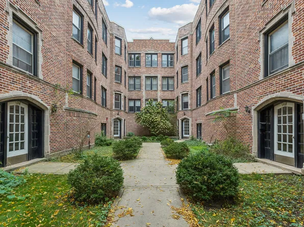 136 Clyde Ave APT 2S, Evanston, IL 60202