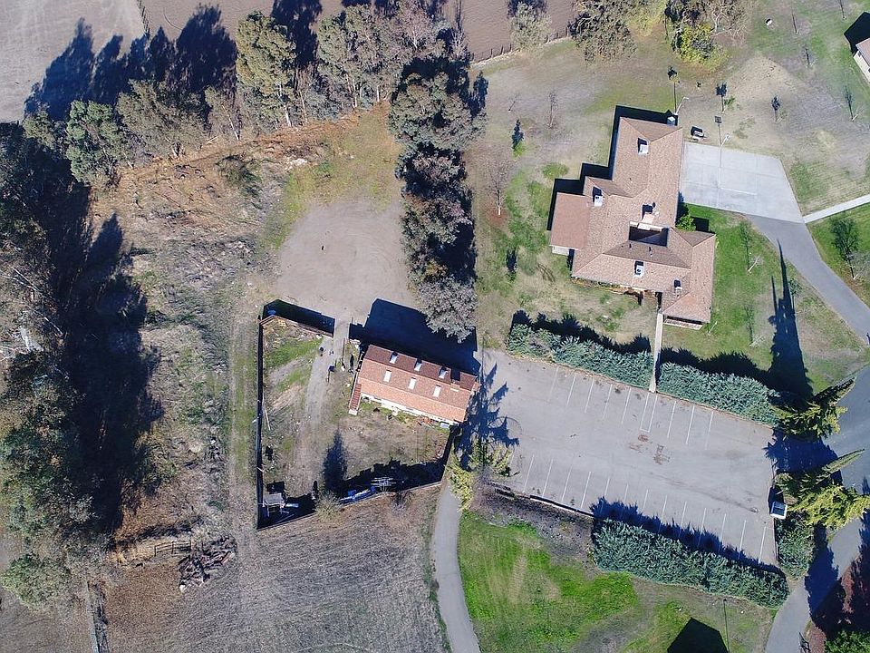 1st image of 6111 Dill Ct