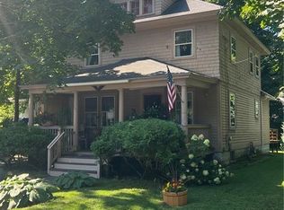 65 Spruce St, Warwick, RI 02886