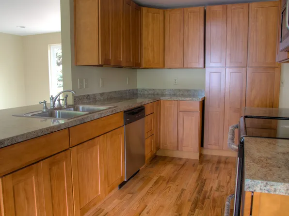 1300 SW 125th St, Seattle, WA 98146