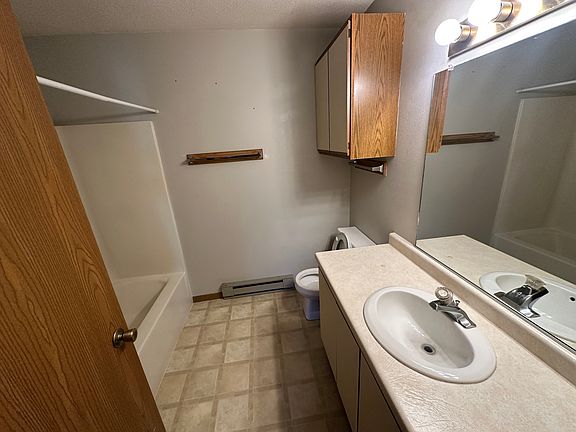 4th image of 1554 Namekagon St APT 8