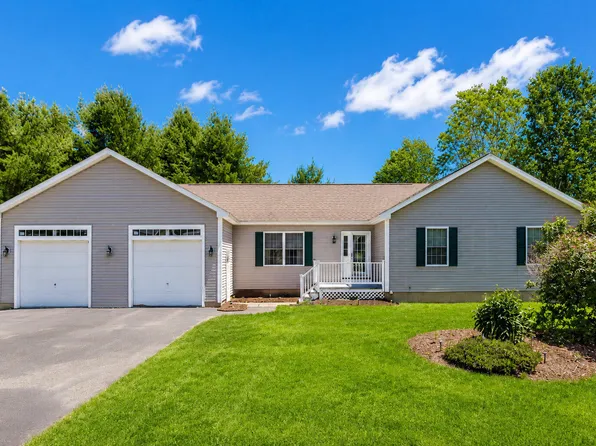 220 Granite Heights, Farmington, ME 04938