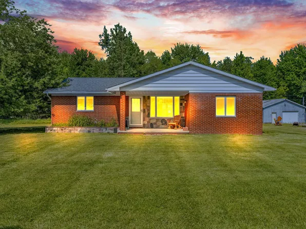 3665 Black River Rd, Croswell, MI 48422