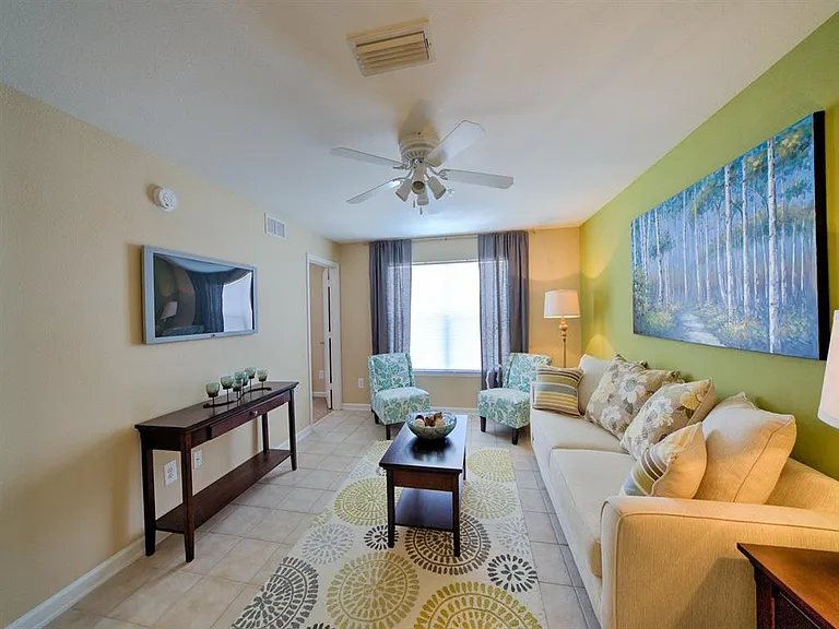 Thomas Chase Apartments — Photo 11