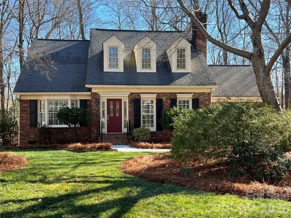 1209 Gateshead Ln, Matthews, NC 28105