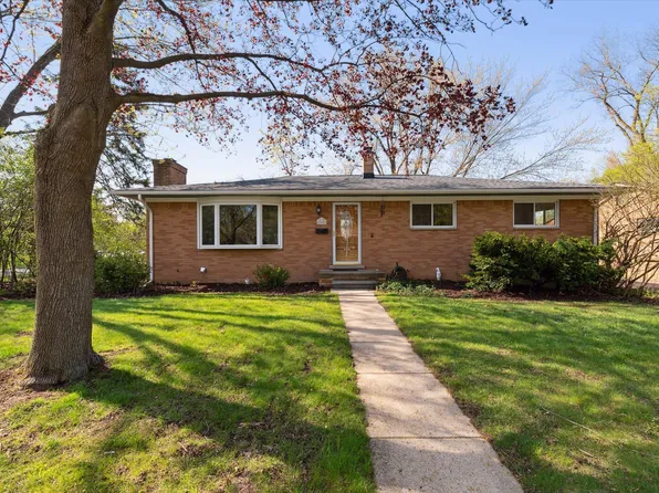 2205 Carol Dr, Ann Arbor, MI 48103