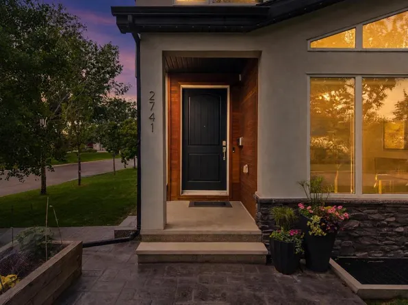 2741 E 16a St SE, Calgary, AB T2G 3T3