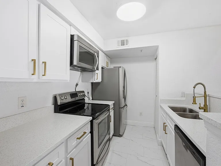 2207 Antigua Pl #738 — Photo 7