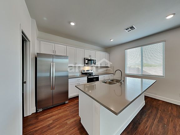 3rd image of 6100 W Paseo Hilario