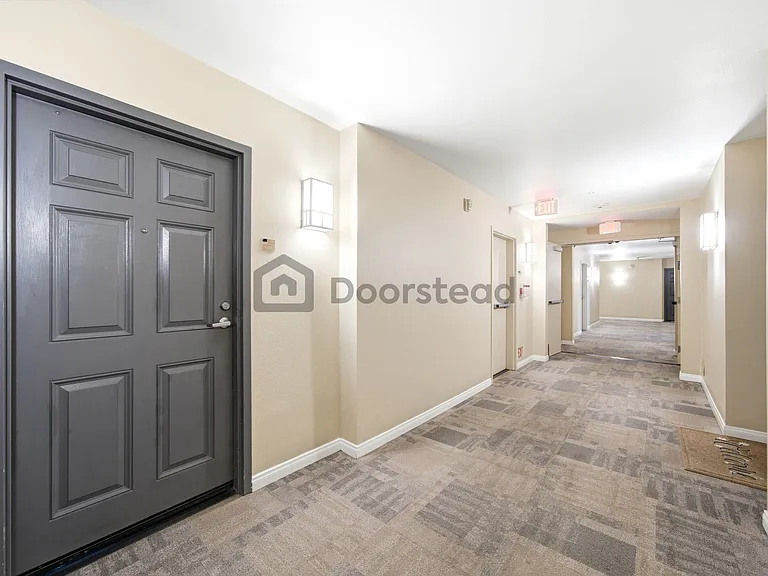 450 J St #5101 — Photo 11