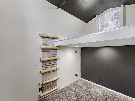 3rd image of 303 Hall Road