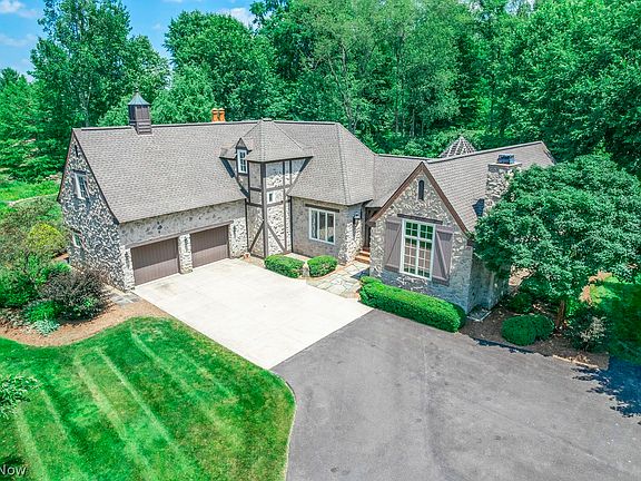 2nd image of 5841 Penwood Dr