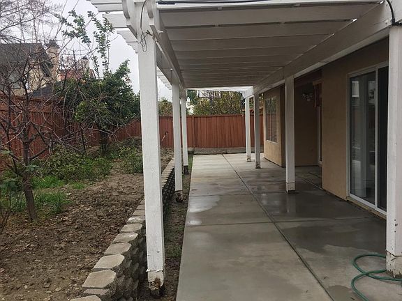 5th image of 755 Alden Glen Dr