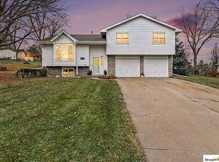 20210 Hopper St, Elkhorn, NE 68022